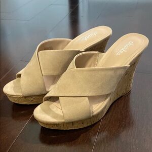 Charles David Women’sTan Wedge Sandals